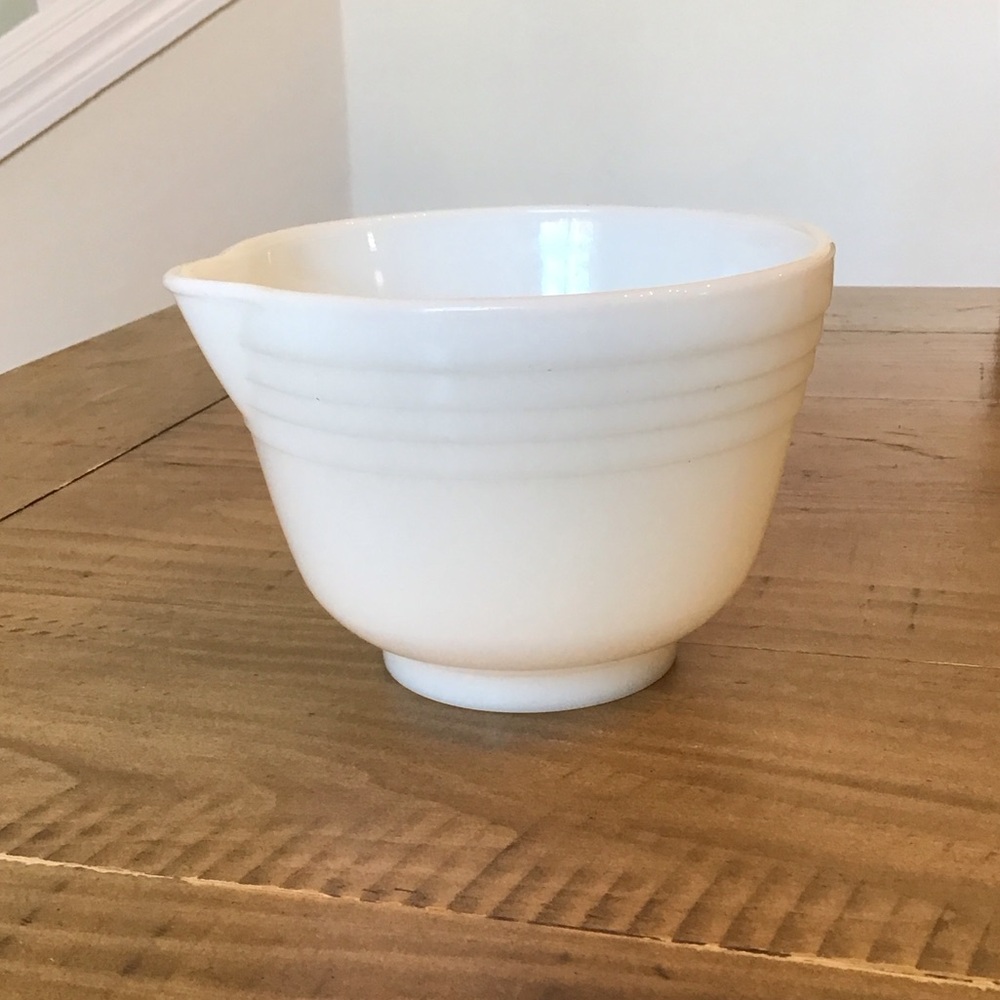 Hamilton Beach/ Pyrex Racine, Wisconsin white bowl #24